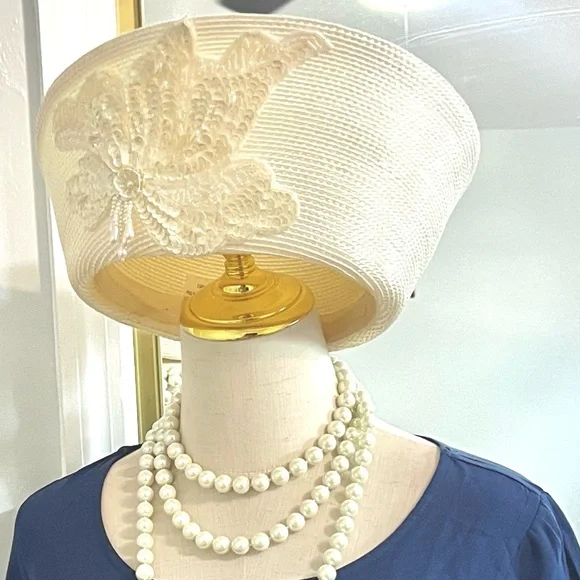 Vintage Ivory Beaded Floral Church Hat | Elegant Derby Sunday Brim,EUC,Size M - Picture 2 of 10